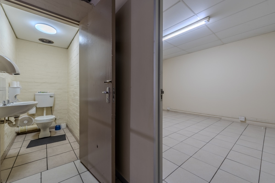 Commercial Property for Sale in Dal Josafat Western Cape